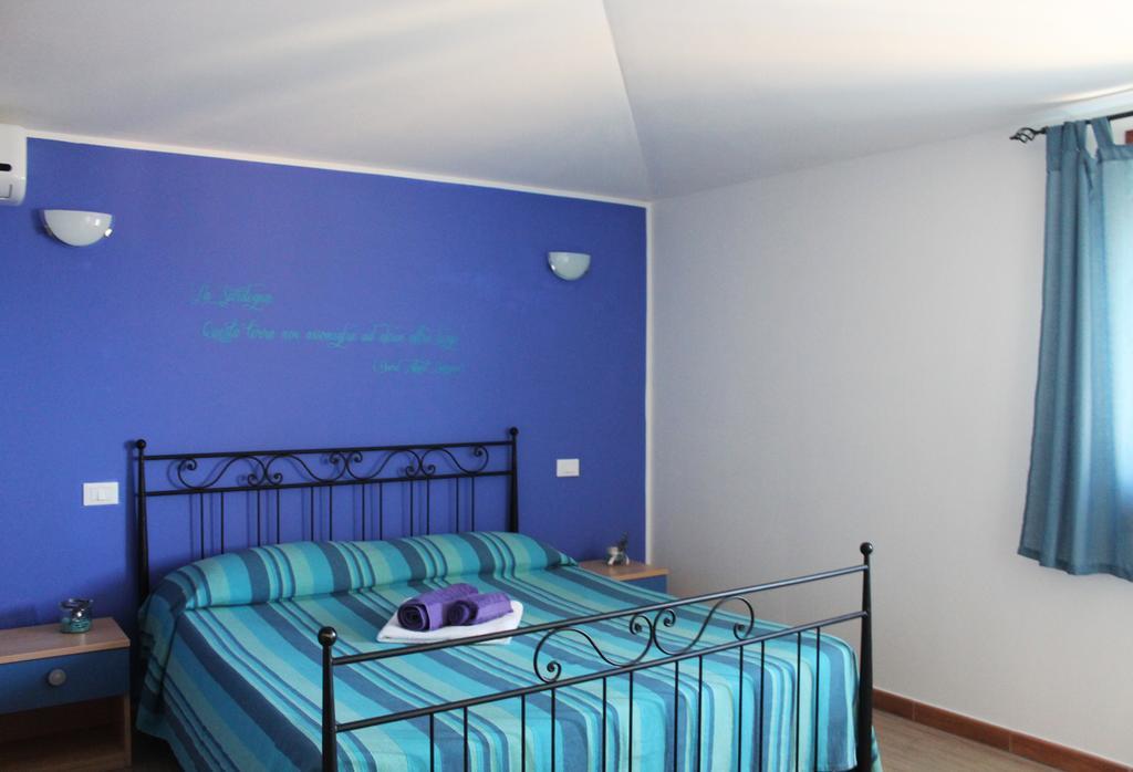B&B L'Alba Nel Golfo Castelsardo Quarto foto